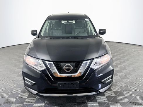 Used 2017 Nissan Rogue S FWD image 2