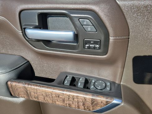 Used 2021 GMC Sierra 1500 Denali w/ Denali Ultimate Package image 21