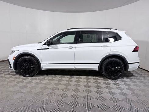 Used 2022 Volkswagen Tiguan SE R-Line AWD/4WD image 3