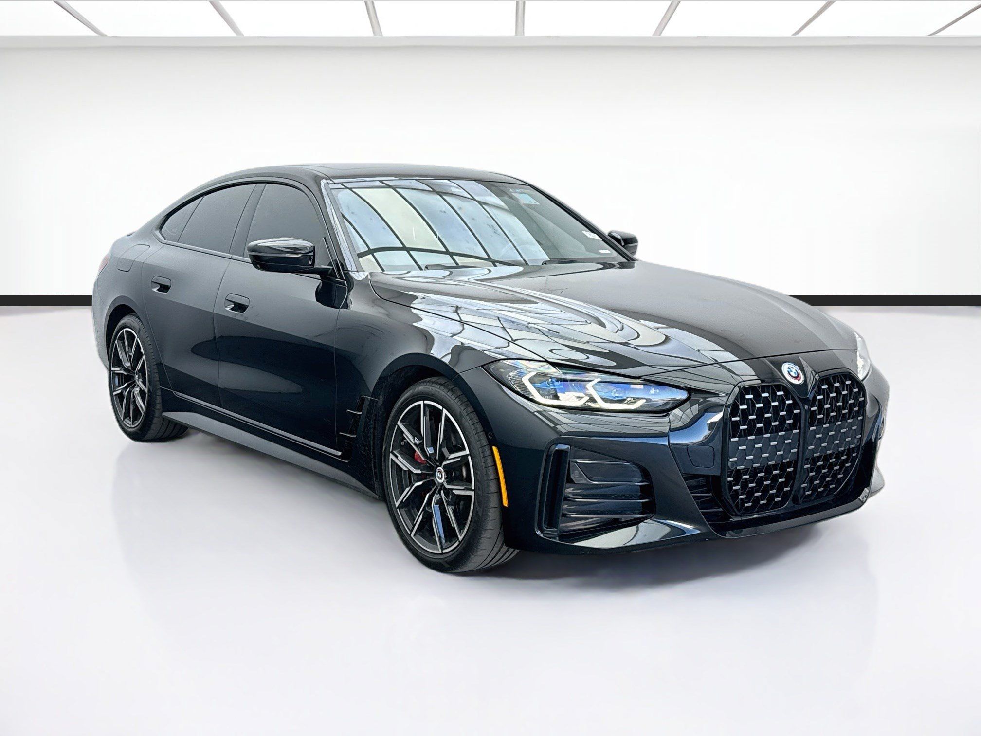 Used 2023 BMW 430i Gran Coupe w/ M Sport Package RWD image 3