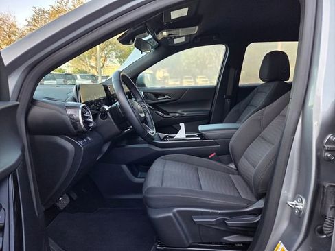 Certified 2025 Chevrolet Equinox LT image 12