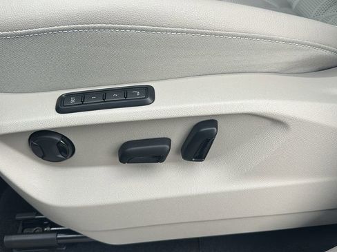 New 2026 Volkswagen Atlas SEL Premium R-Line AWD/4WD image 16