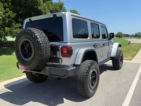 Used 2021 Jeep Wrangler Unlimited Rubicon AWD/4WD image 10