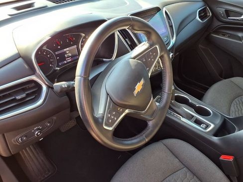 Used 2020 Chevrolet Equinox LT FWD image 16