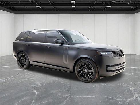 Used 2025 Land Rover Range Rover Long Wheelbase Autobiography AWD/4WD image 13
