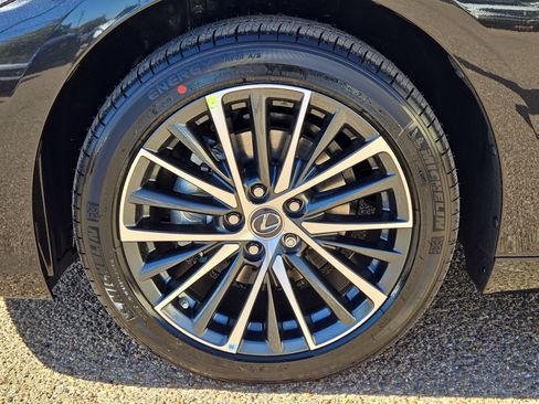 New 2025 Lexus ES 350 w/ Premium Package image 11