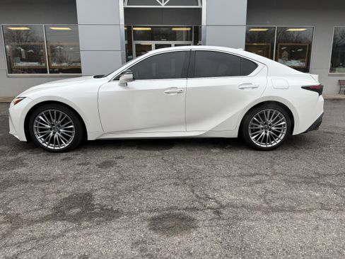 Used 2022 Lexus IS 300 AWD w/ Premium Package image 2