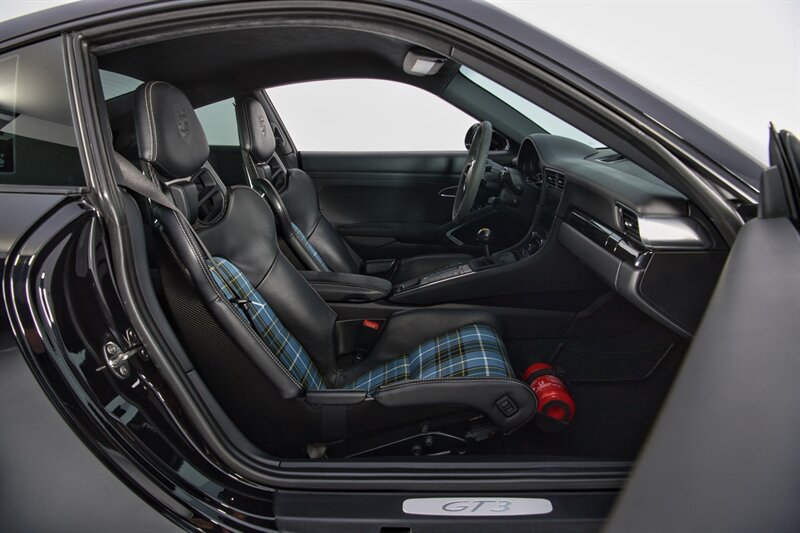 Used 2018 Porsche 911 GT3 RWD image 34