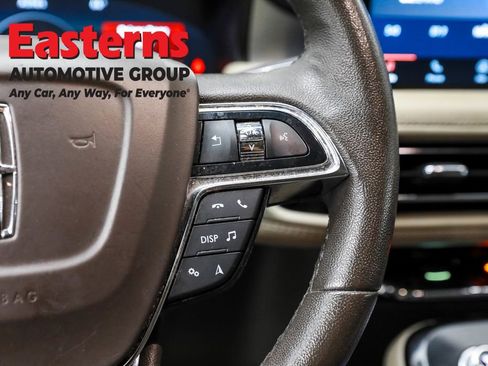 Used 2022 Lincoln Nautilus AWD w/ Premium Package image 16