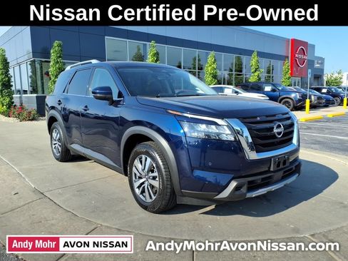 Certified 2025 Nissan Pathfinder SL FWD image 2