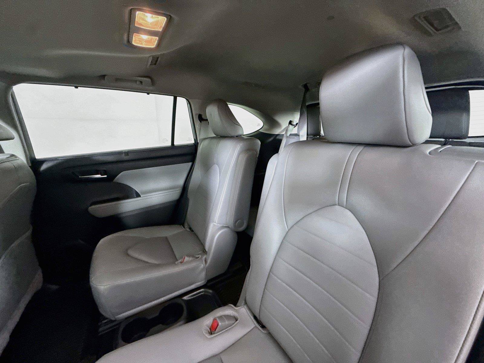 Certified 2026 Toyota Highlander XLE AWD/4WD image 30