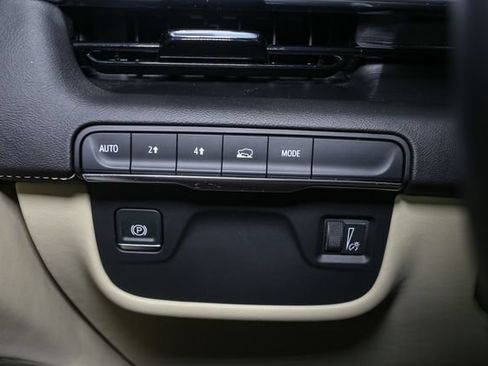 Used 2024 Cadillac Escalade Premium Luxury AWD/4WD image 40