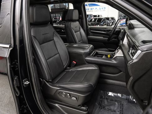 Used 2021 GMC Yukon Denali w/ Denali Premium Package image 44