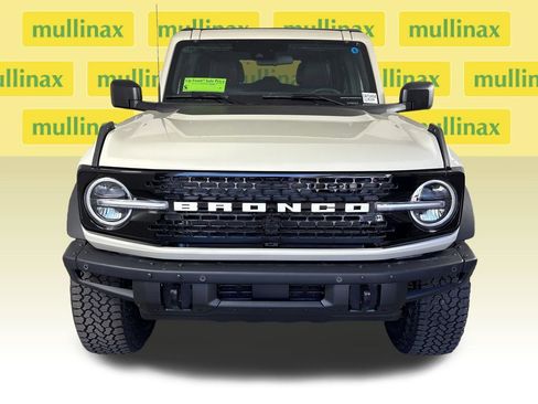 New 2026 Ford Bronco Badlands AWD/4WD image 14