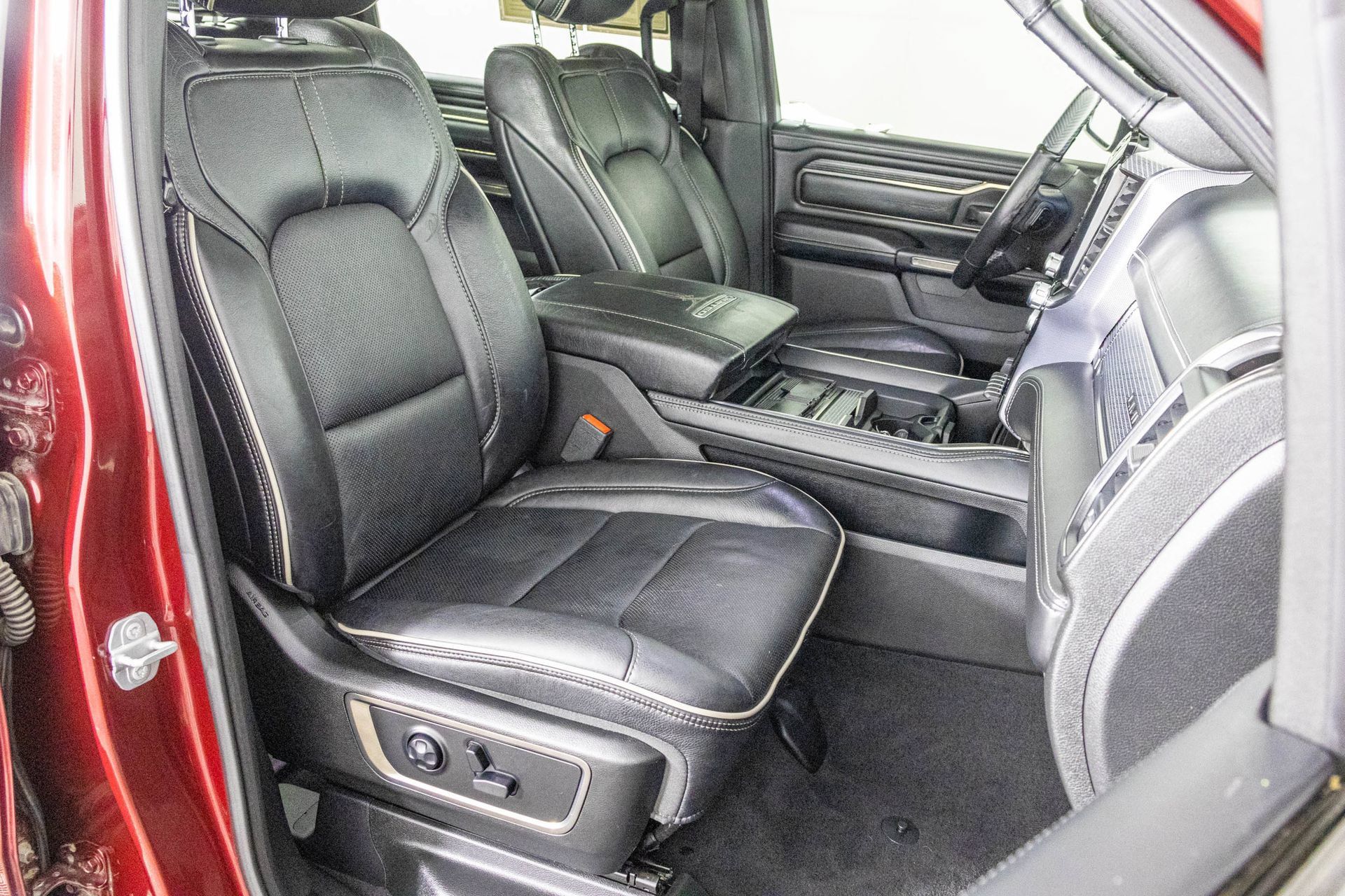 Used 2019 RAM 1500 Limited w/ Advanced Safety Group AWD/4WD image 48