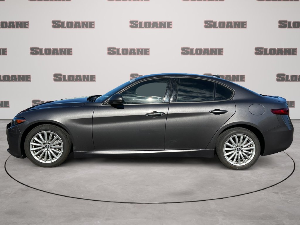Used 2023 Alfa Romeo Giulia Sprint AWD/4WD image 2