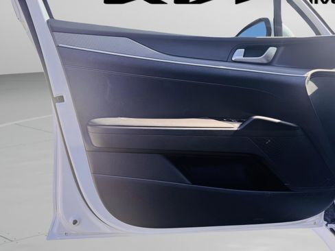 New 2026 Kia K5 LXS FWD image 26