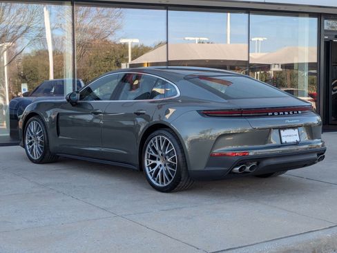 New 2026 Porsche Panamera image 3
