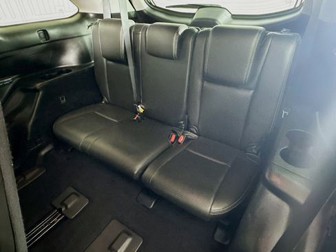 Used 2019 Toyota Highlander LE image 33