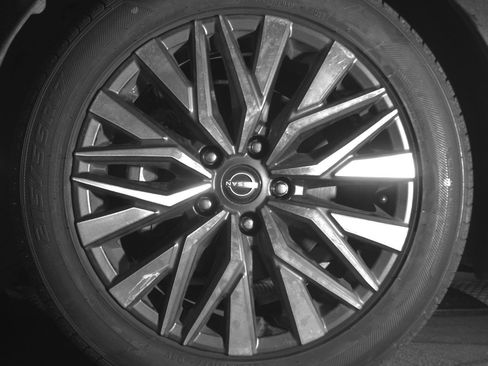 Used 2025 Nissan Altima 2.5 SV image 12