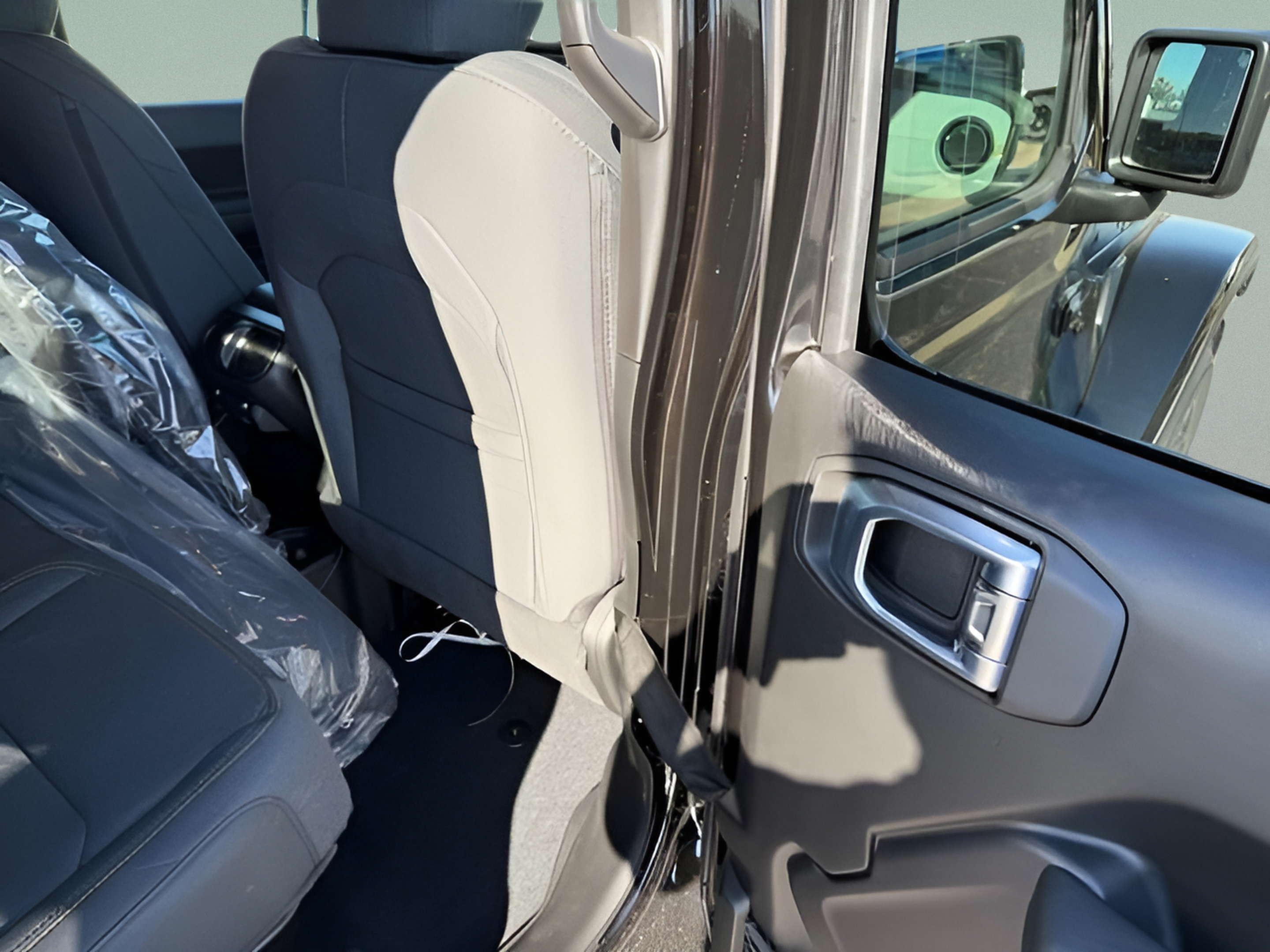 New 2026 Jeep Gladiator Sport AWD/4WD image 10