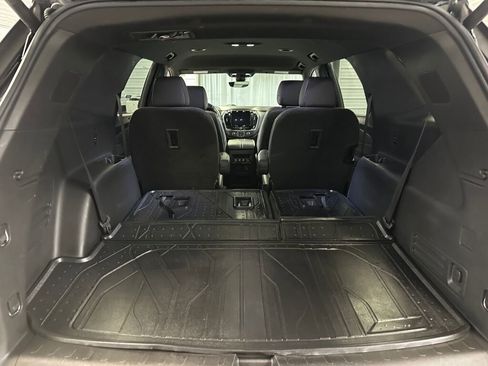 Certified 2022 Chevrolet Traverse RS w/ LPO, Floor Liner Package image 28