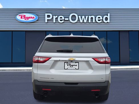 Used 2021 Chevrolet Traverse LT w/ LPO, Floor Liner Package image 6