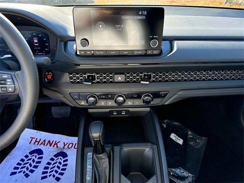 New 2025 Honda Accord SE image 10