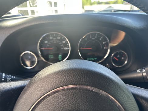 Used 2017 Jeep Wrangler Unlimited Sport w/ Quick Order Package 24S AWD/4WD image 10