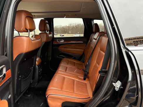 Used 2013 Jeep Grand Cherokee Overland AWD/4WD image 11