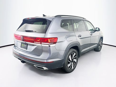 Used 2025 Volkswagen Atlas SE image 9