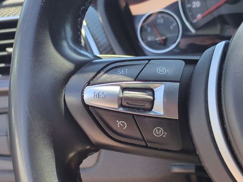 Used 2018 BMW M3 RWD image 19