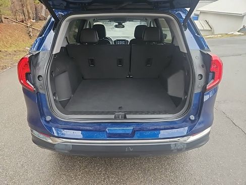 Used 2022 GMC Terrain SLT image 20