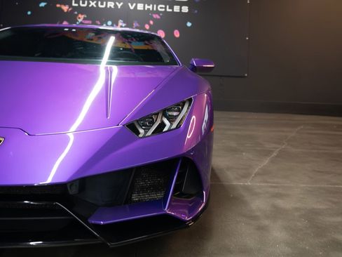 Used 2022 Lamborghini Huracan EVO image 22