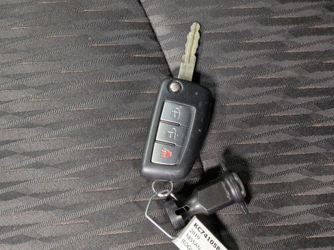 Used 2019 Nissan Rogue S image 35