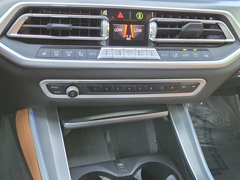 Certified 2023 BMW X5 sDrive40i w/ Premium Package RWD image 14