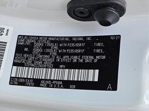 Used 2022 Toyota Sienna XLE FWD image 23