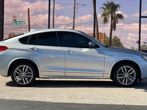 Used 2018 BMW X4 M40i image 19