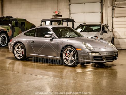 Used 2005 Porsche 911 Carrera S RWD image 1