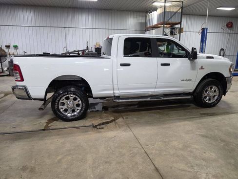 Used 2024 RAM 2500 Big Horn w/ Off Road Package AWD/4WD image 8
