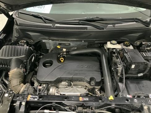 Used 2024 GMC Terrain SLT image 8