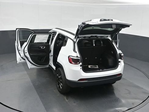 New 2026 Jeep Compass Latitude AWD/4WD image 51