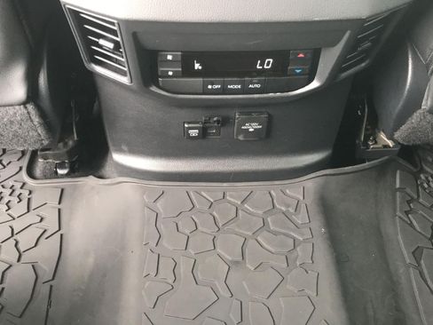 Used 2023 Toyota Sequoia TRD Pro AWD/4WD image 39
