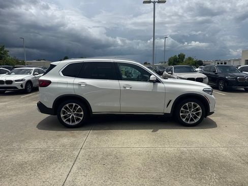 Used 2022 BMW X5 sDrive40i w/ Premium Package RWD image 6