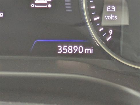 Used 2024 Buick Enclave Premium w/ Experience Buick Package image 32