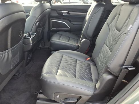 Used 2023 Kia Telluride EX X-Line image 12