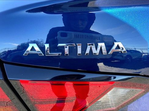 Used 2022 Nissan Altima 2.5 SR image 22