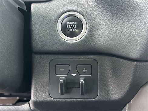 Used 2022 Toyota Tundra Limited image 11