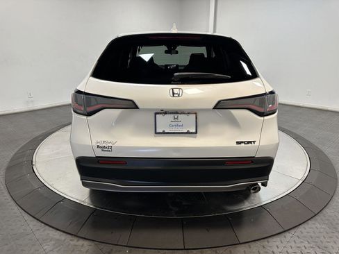 Used 2024 Honda HR-V Sport image 11