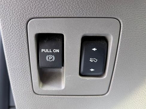 Used 2018 Ford F150 XLT w/ Equipment Group 301A Mid image 19